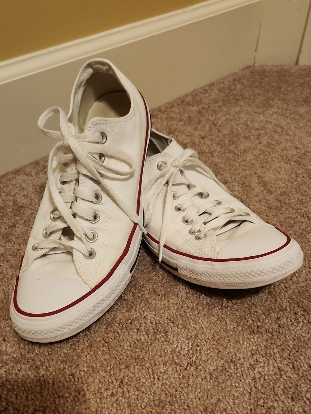 Converse All-Stars White Low-Top Canvas Unisex Sneakers, 9.5 Men, 11.5 Women